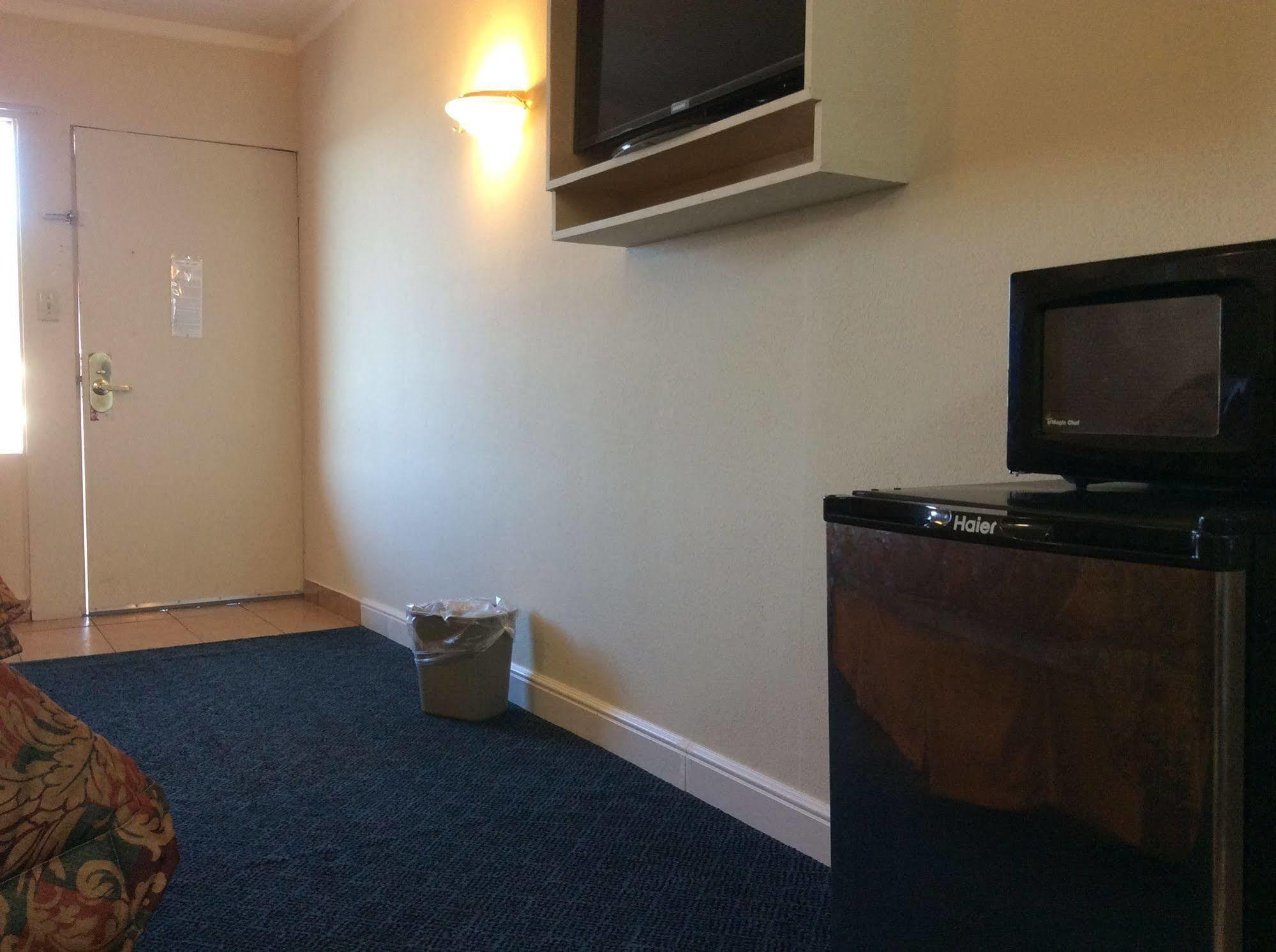 Motel 6 Burlington Ngoại thất bức ảnh